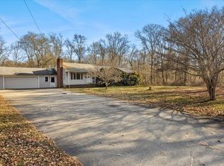 203 Hornbine Rd, Swansea, MA 02777