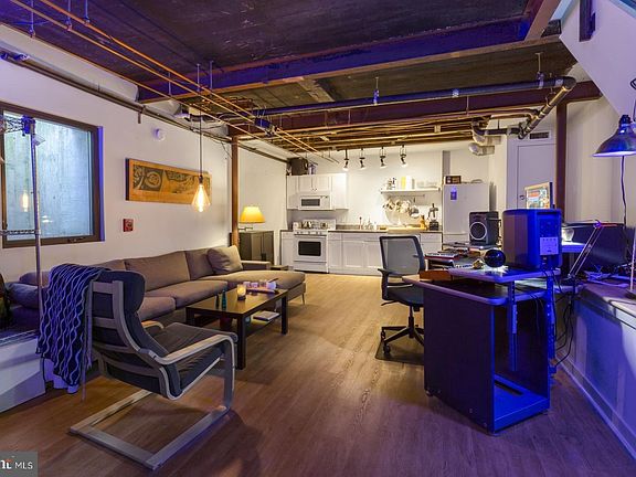 2nd image of 1737 N Howard St #1A