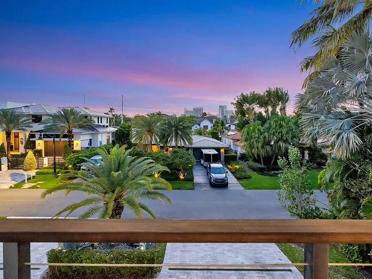 334 Isle Of Capri Dr — Photo 106