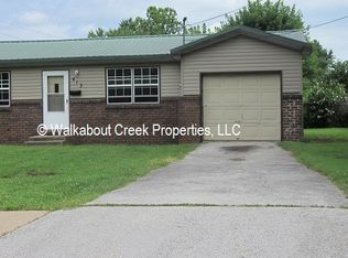 413 E Seminole St, Springfield, MO 65807