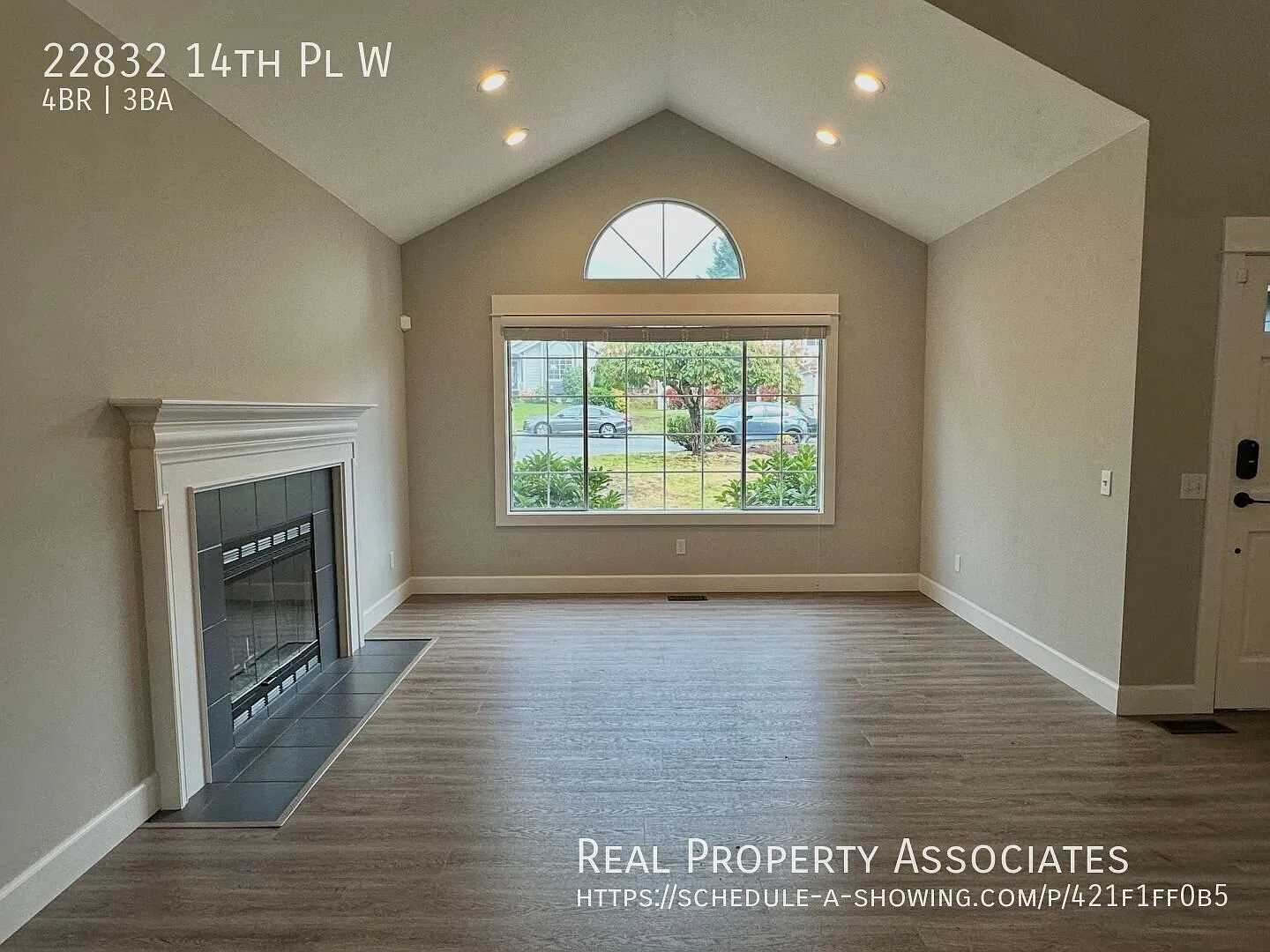 4-bdr Home w/ 3-Car Garage and Fenced Backyard — Photo 3