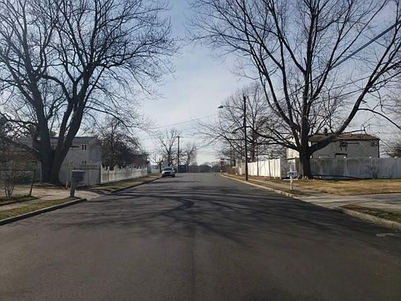 5th image of 128 Oray St
