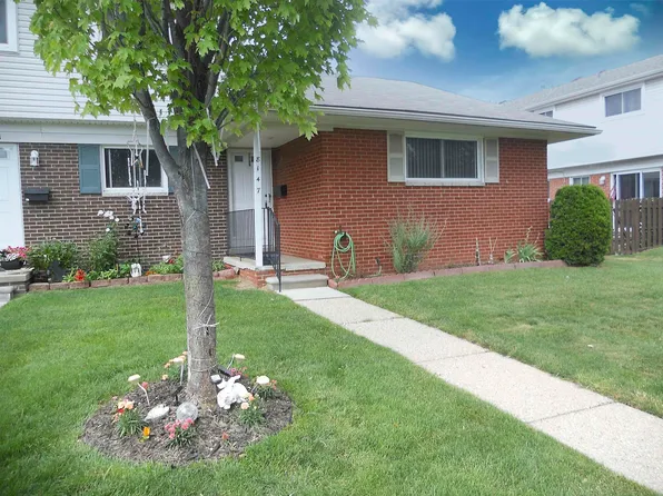 8147 Busko St, Warren, MI 48093