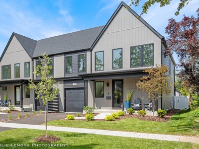 831 N Ellsworth St, Naperville, IL, 60563