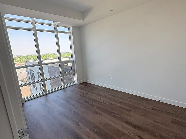 461 Green Rd #706 — Photo 5