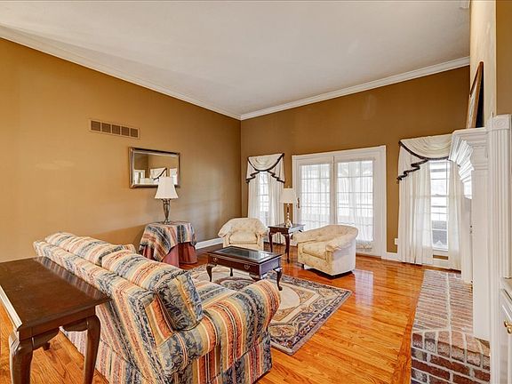 5th image of 72 Spyglass Ct
