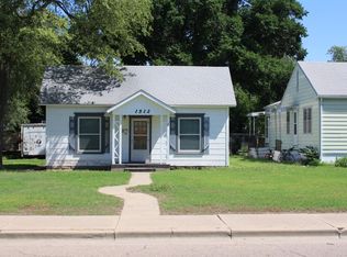 1512 Broadway Ct, Great Bend, KS 67530