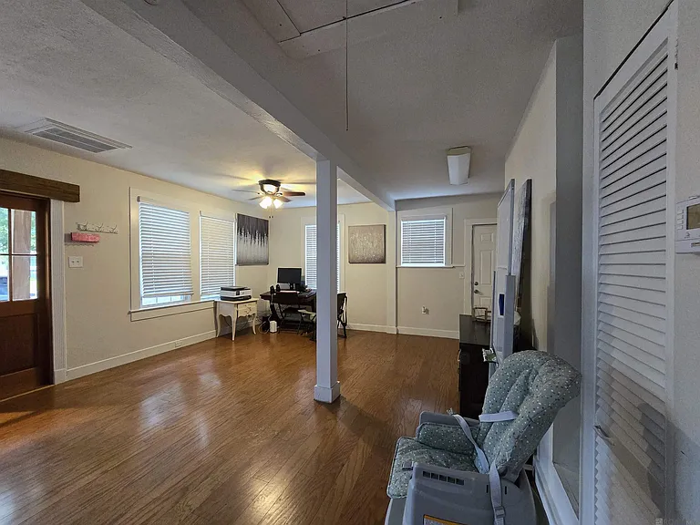 732 Steele Blvd — Photo 5