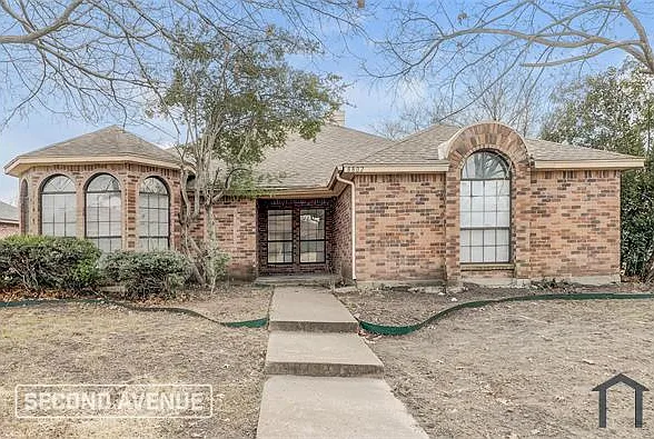 8802 Briarwood Dr