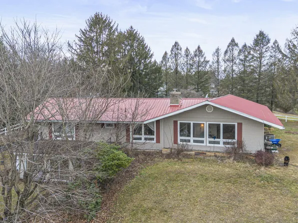 585 Pine Ridge Rd, Lewisburg, PA 17837