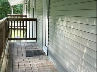 131 Muggett Hill Rd, Charlton, MA 01507