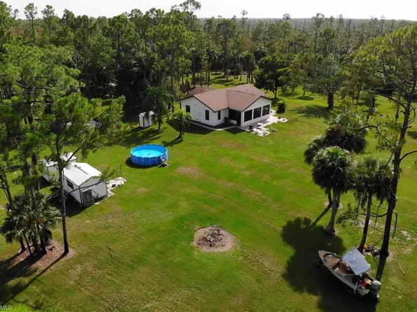 985 Snake Rd, Naples, FL 34117