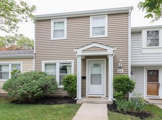 814 Mansfield Ct, Schaumburg, IL