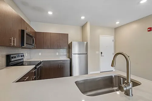 Cosmopolitan Apartments Photo 1