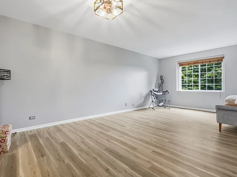 3339 Cameron Dr — Photo 20