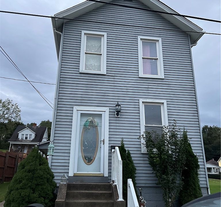 1st image of 786 Kennedy St