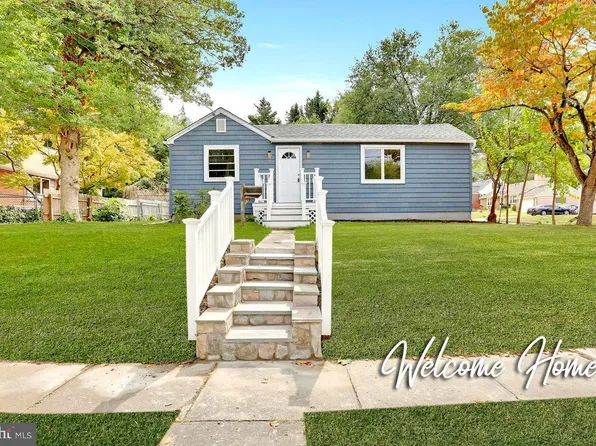 8 Bruce Ln, Ewing, NJ 08638