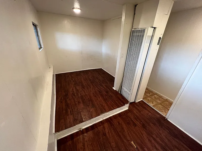 404 S Foote Ave — Photo 6