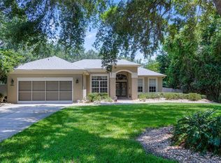 10651 Cypress Rd, Leesburg, FL 34788