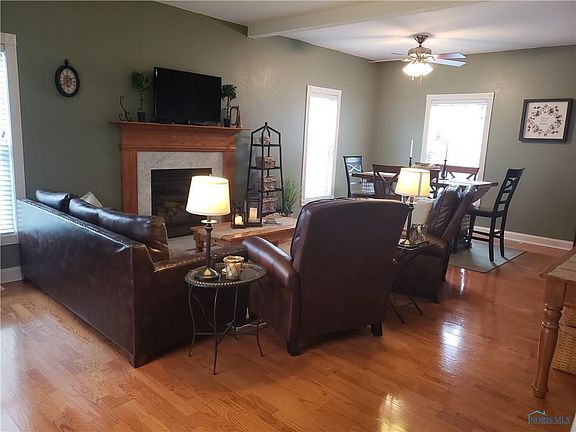 2nd image of 7128 Elli Harbour Ln