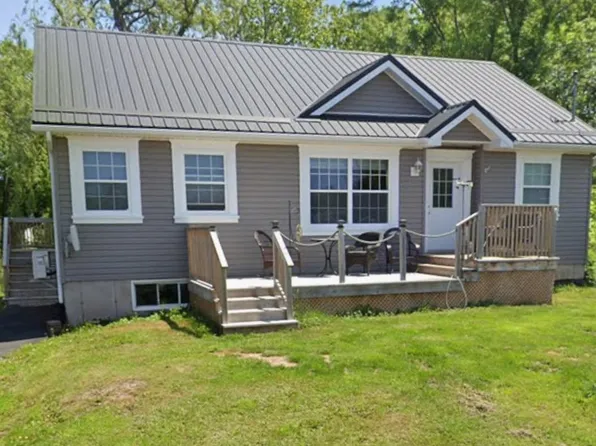 104 Quarry Hill Dr, Wallace, NS B0K 1Y0