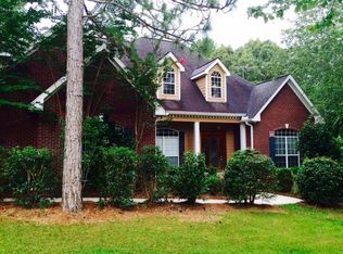 18 Pebble Cir, Lumberton, MS 39455