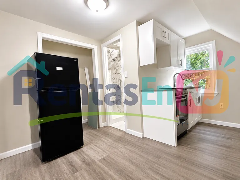406 S 15th St #3A — Photo 3