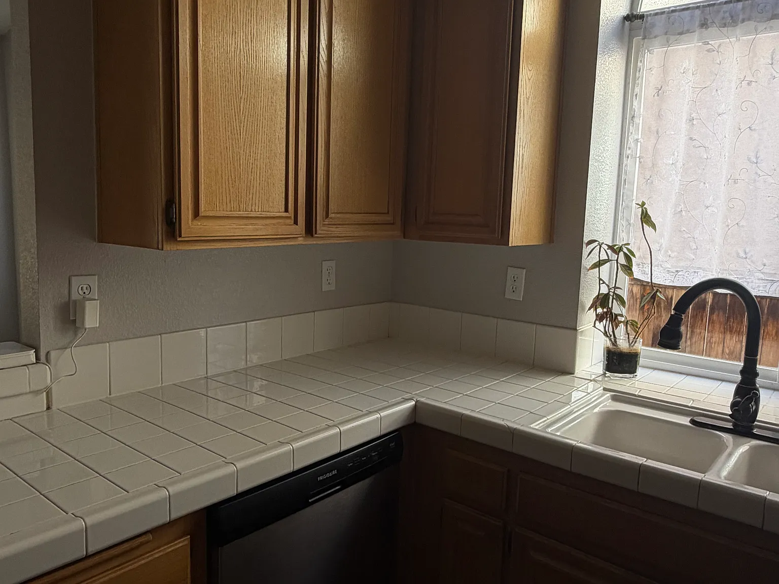 Zircon Dr, Victorville — Photo 4