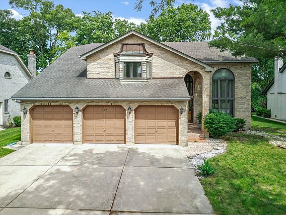 2nd image of 193 Rosedale Ct