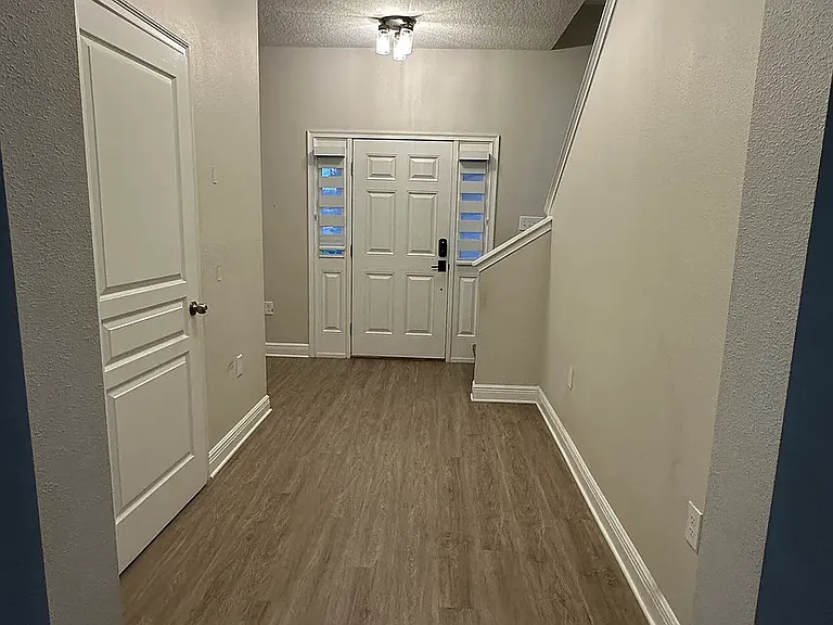 3330 W Palmetto St — Photo 3