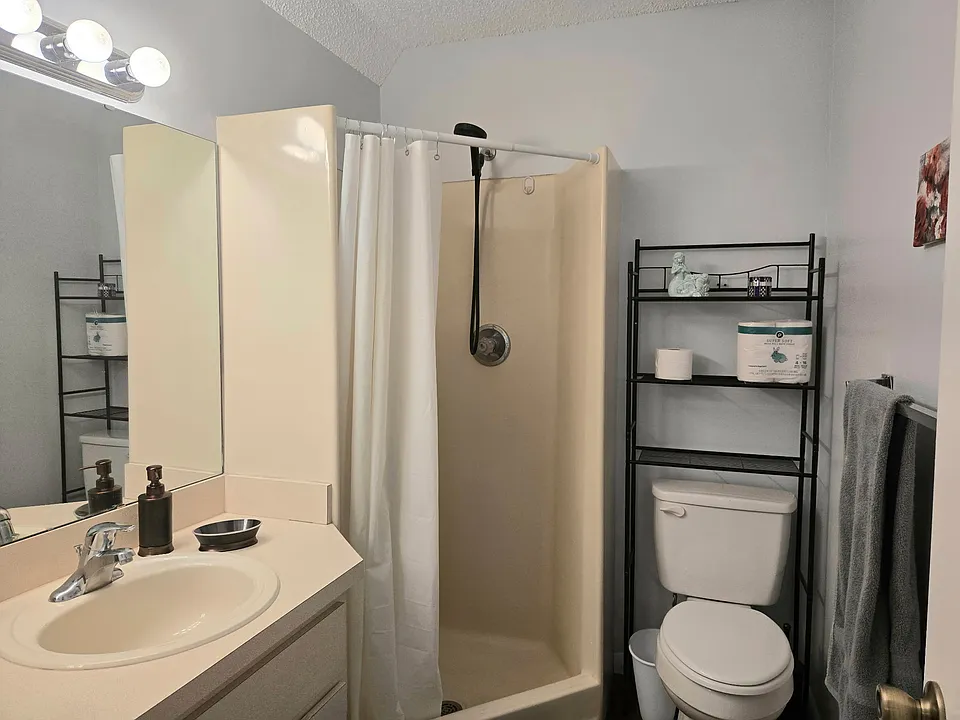 1866 Coralberry Ln