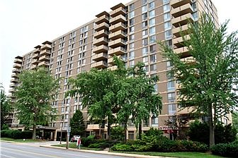 2 BR, 2 BA corner unit on the 10th floor!