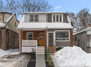 146 King Edward Ave, Toronto, ON M4C 5J8