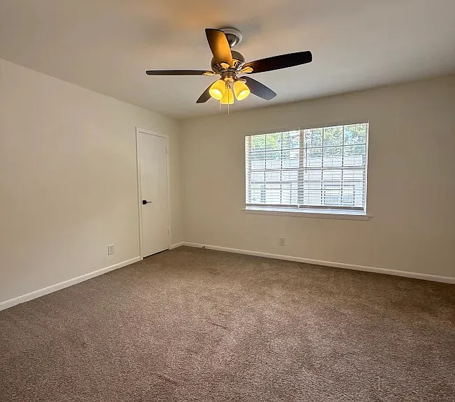 White Oak Townhomes — Photo 13