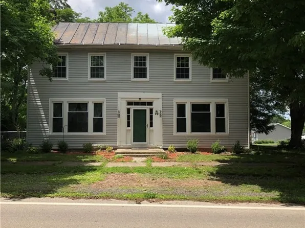 79 E Church St, New Vienna, OH 45159