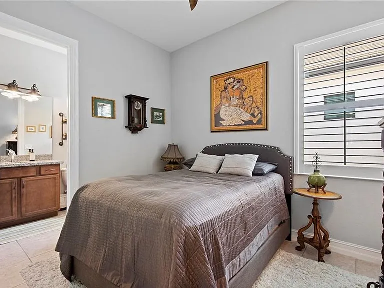 9244 Glenforest Dr — Photo 15