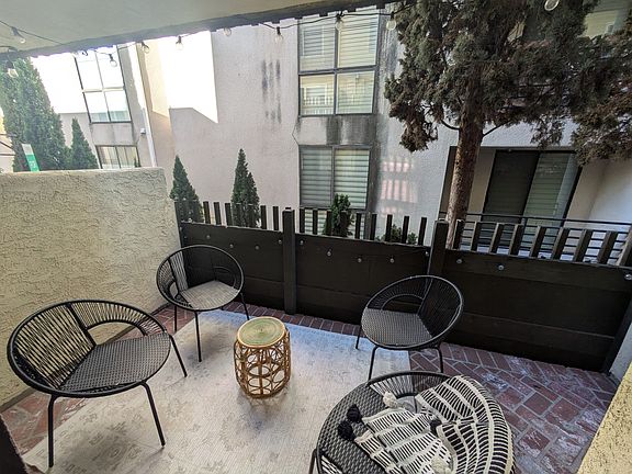5th image of 11954 Goshen Ave #2040