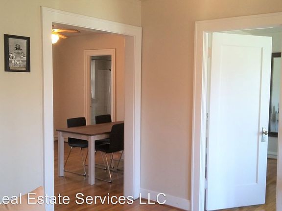 3rd image of 3606 Roanoke Pkwy APT 7