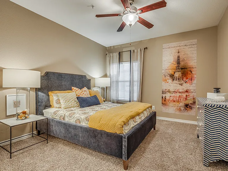 Creighton - 2 Bed / 2 Bath - 1,132 Sq.Ft.