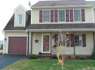 46 Vickilee Dr, Wrightsville, PA 17368