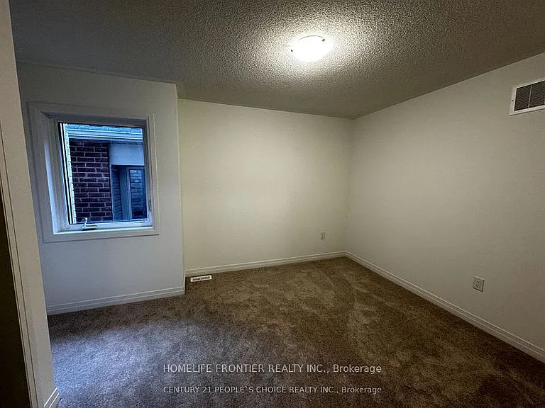 33 Shepherd Dr #UPPER — Photo 7