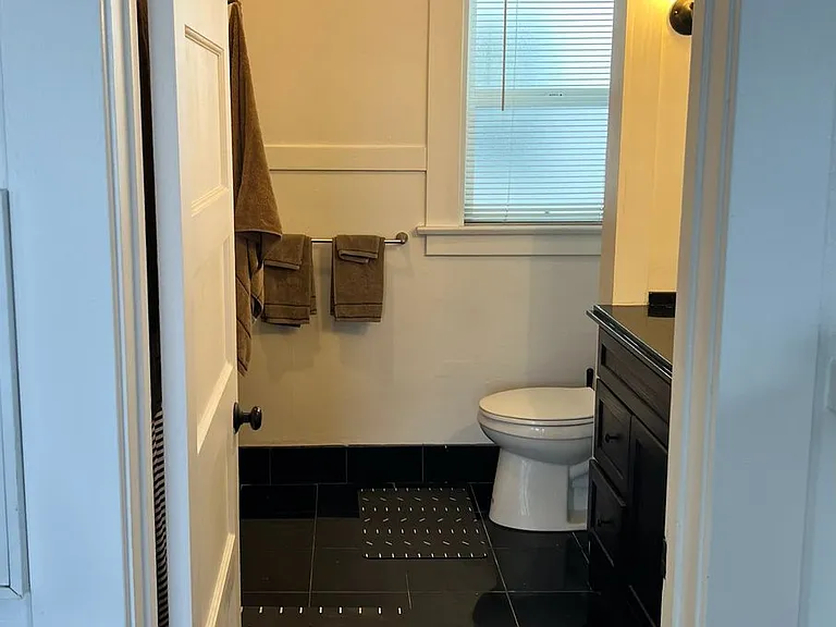 4646 Park Blvd — Photo 15