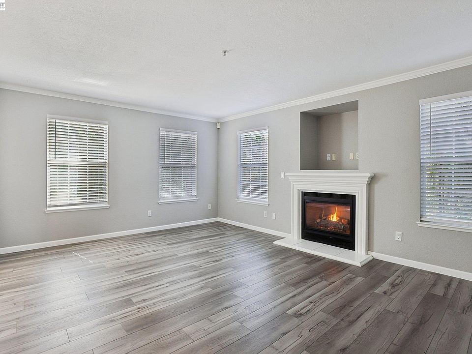 1st image of 2159 Walsingham Ct #62