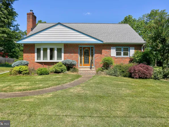 7426 Hickory Ln, Hanover, MD 21076