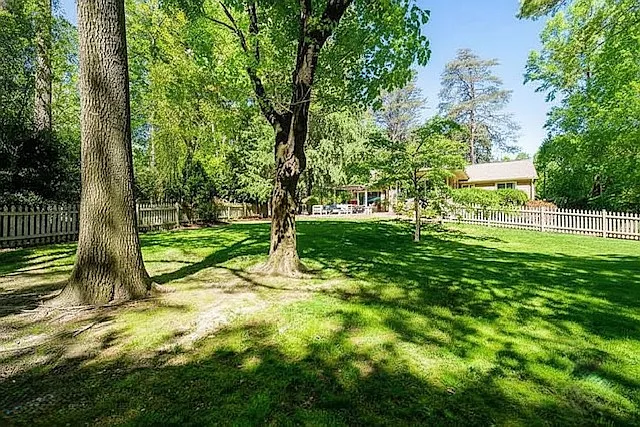 3120 Knoll Dr — Photo 57