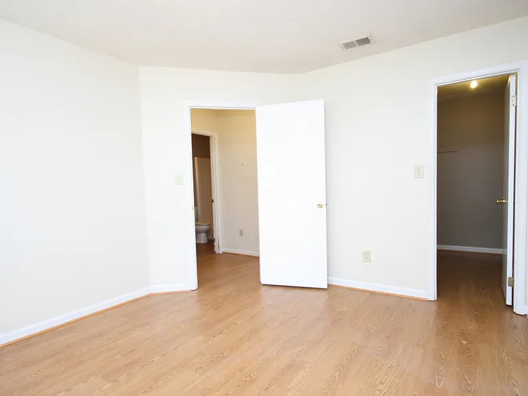 111B Westscott Dr — Photo 13