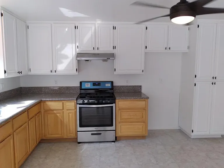 13534 Palm Pl — Photo 3