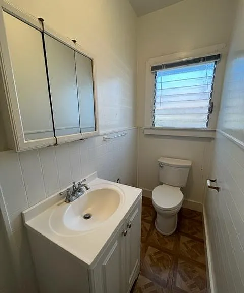 510 E Victoria St #A — Photo 14
