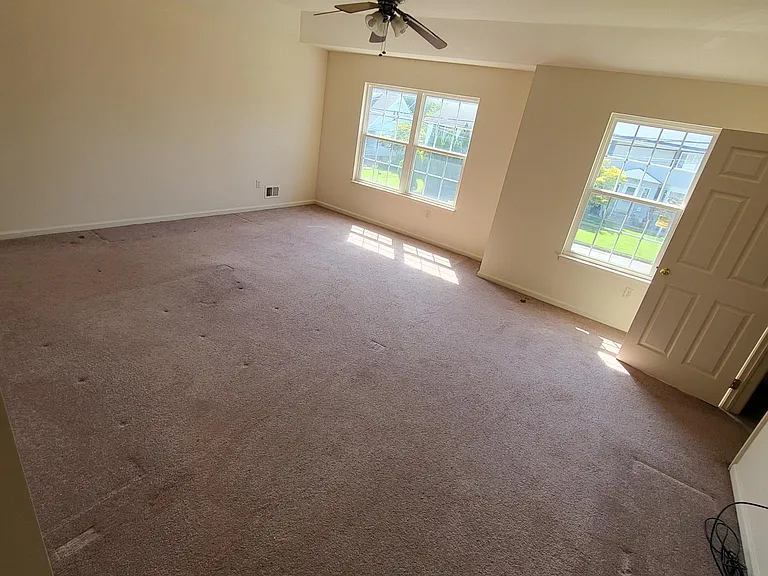 721 Drake Ave — Photo 17