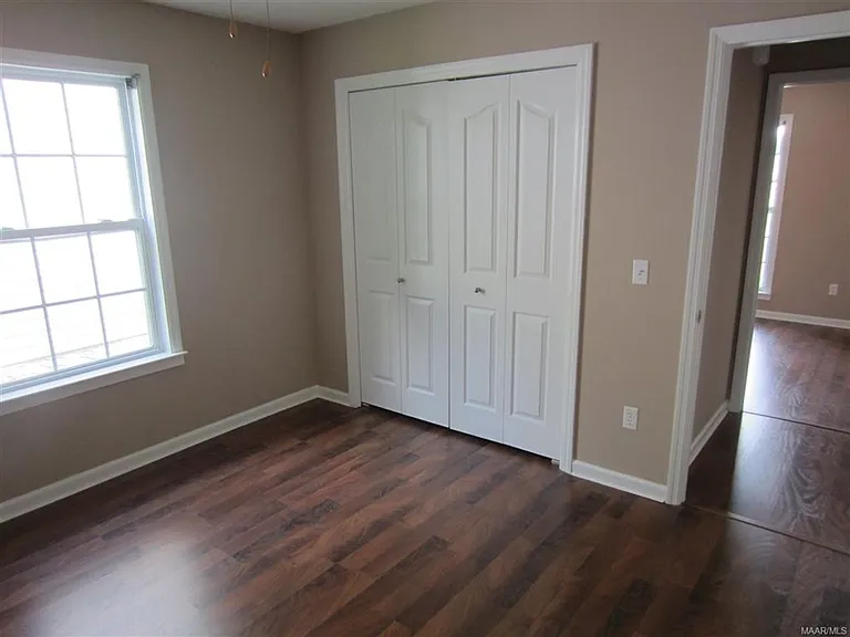 202 Riverview Dr — Photo 6
